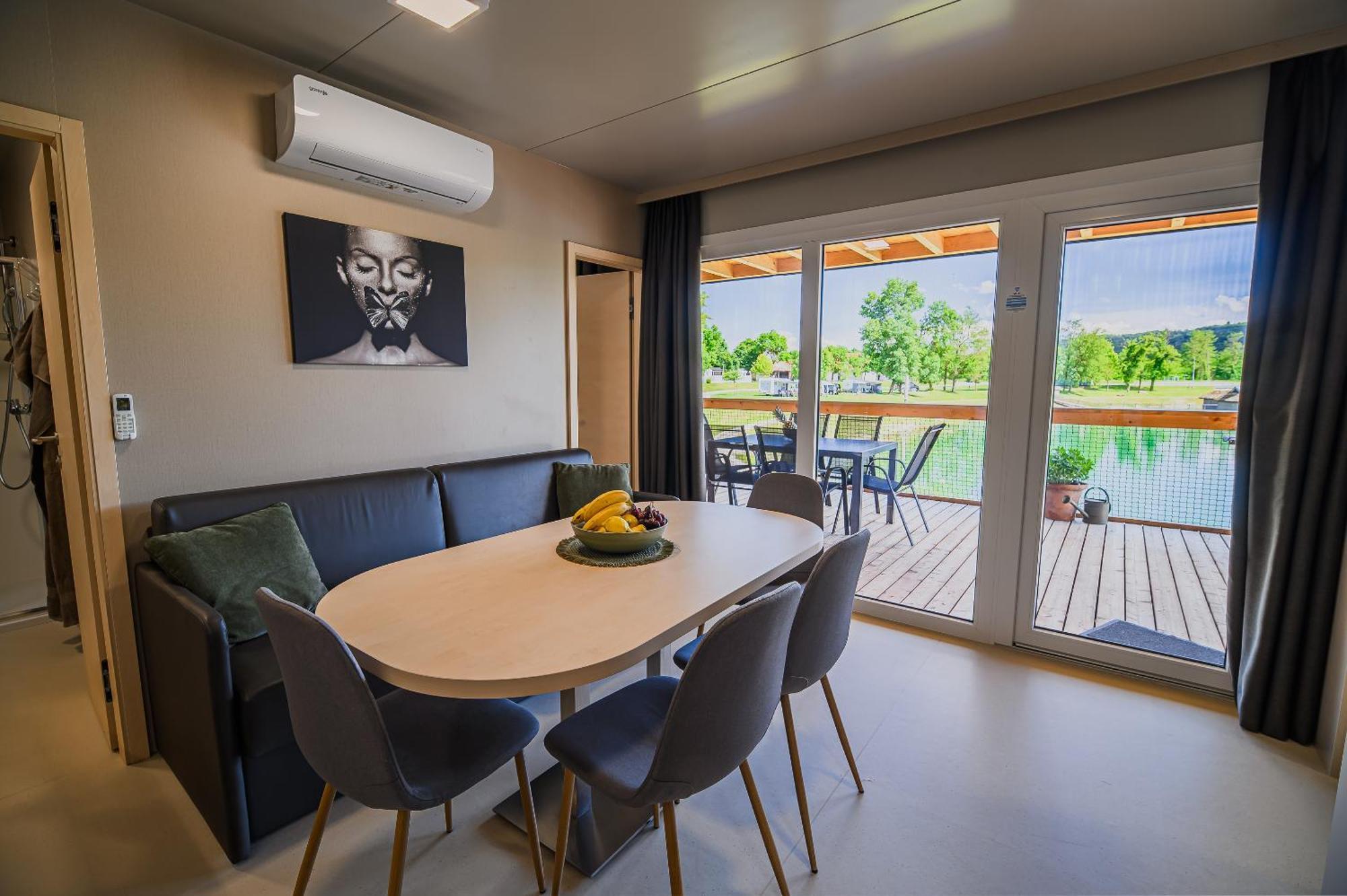 Deluxe Lake View Mobile Homes With Thermal Riviera Tickets Чатеж-об-Саві Екстер'єр фото