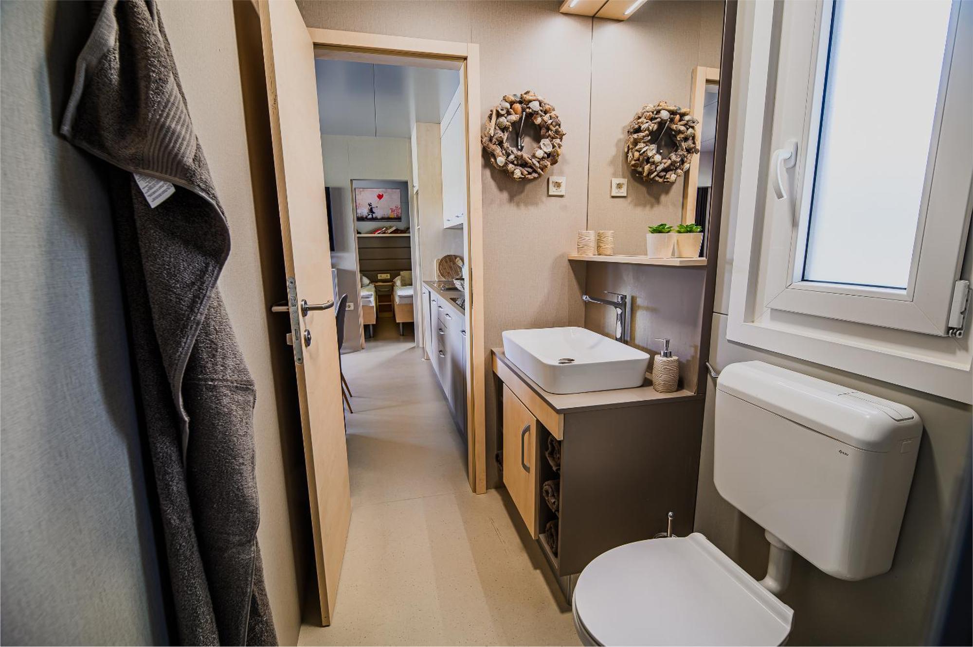 Deluxe Lake View Mobile Homes With Thermal Riviera Tickets Чатеж-об-Саві Екстер'єр фото